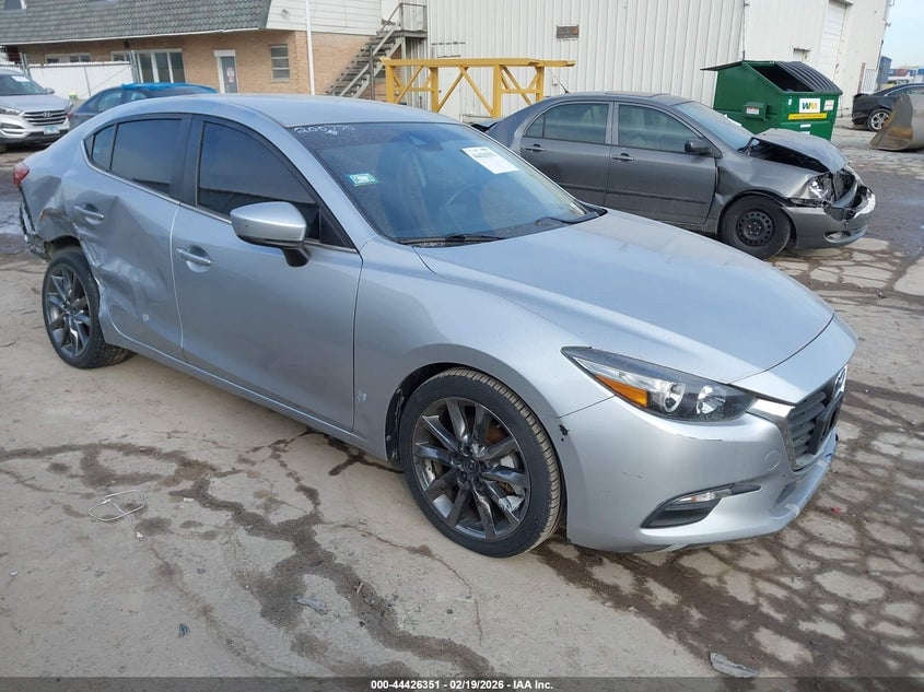 2018 MAZDA MAZDA3 TOURING | 3MZBN1V38JM200770 | UPCARS