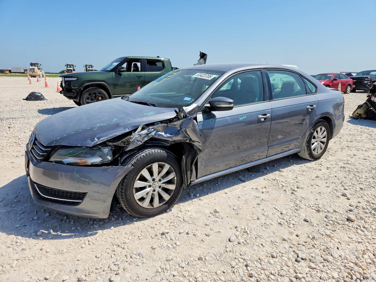 2013 VOLKSWAGEN PASSAT S | 1VWAH7A32DC105591 | UPCARS