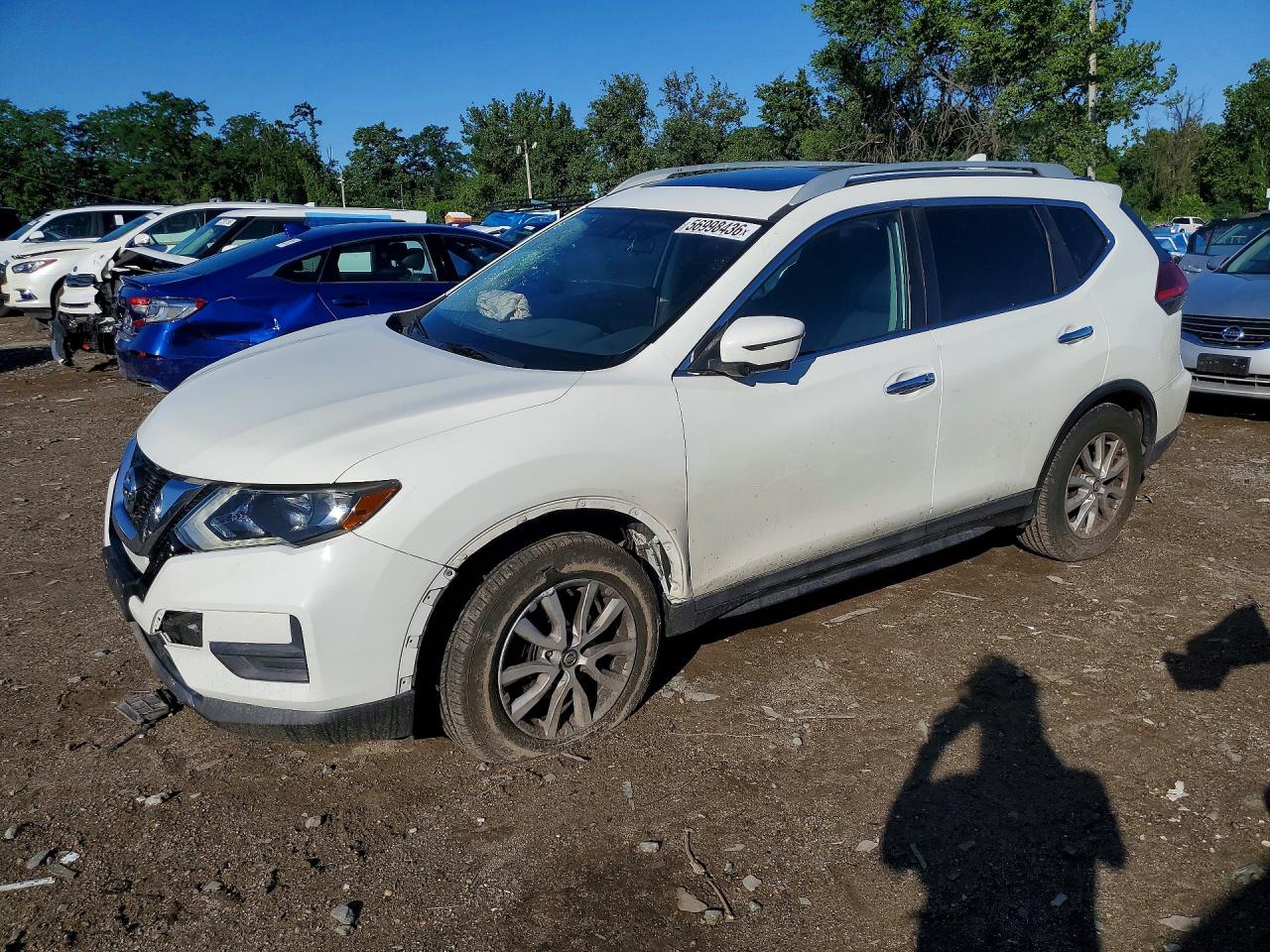 2017 NISSAN ROGUE SV | 5N1AT2MV1HC821045 | UPCARS