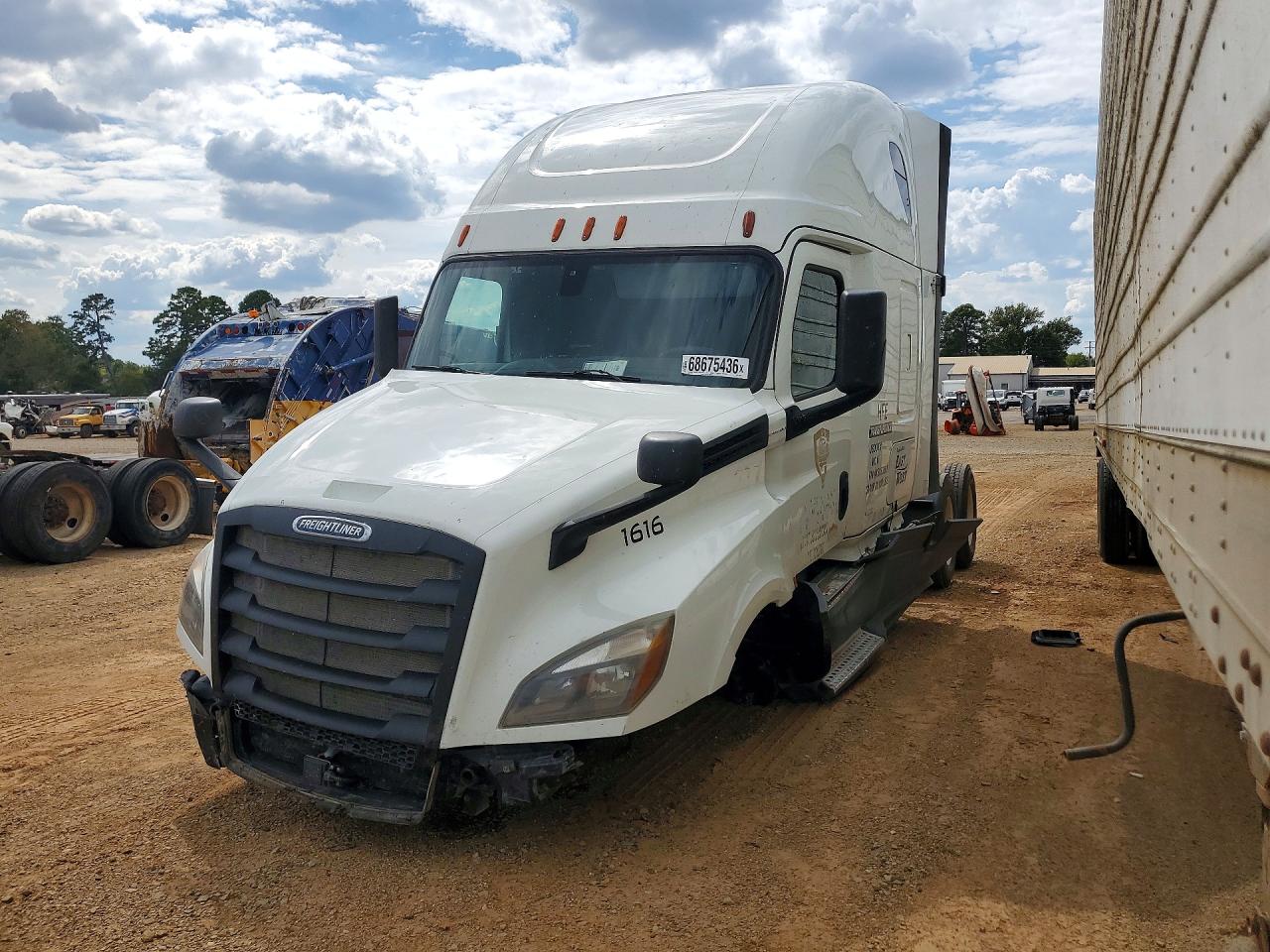 2019 FREIGHTLINER ALL OTHER | 3AKJHHDRXKSKB3861 | UPCARS