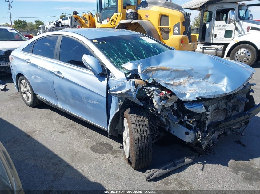 2015 HYUNDAI SONATA HYBRID | KMHEC4A44FA135244 | UPCARS