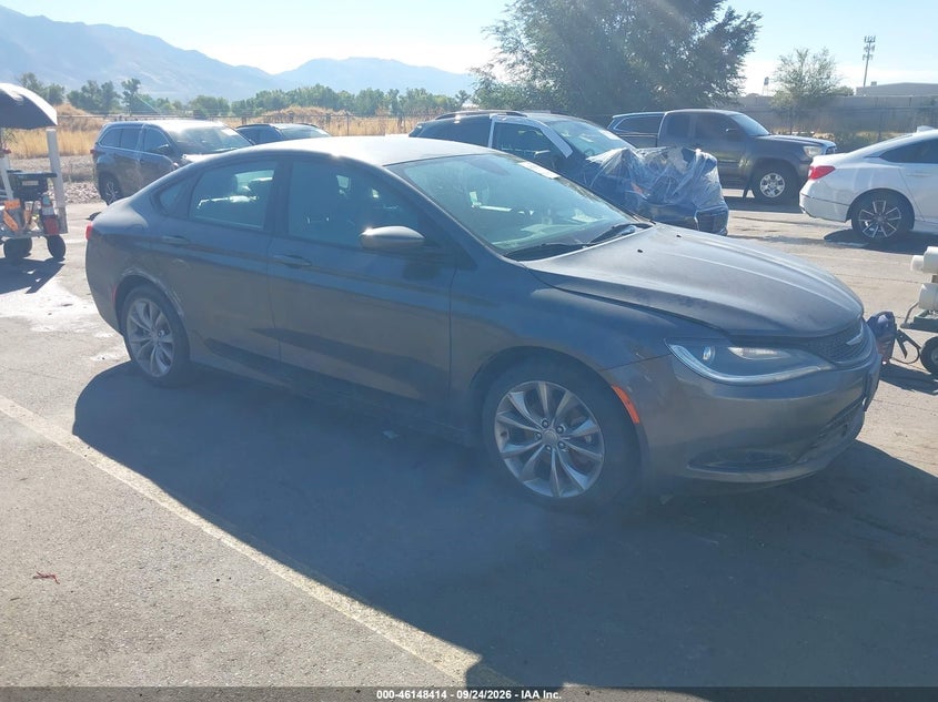 2015 CHRYSLER 200 S | 1C3CCCBB0FN682396 | UPCARS