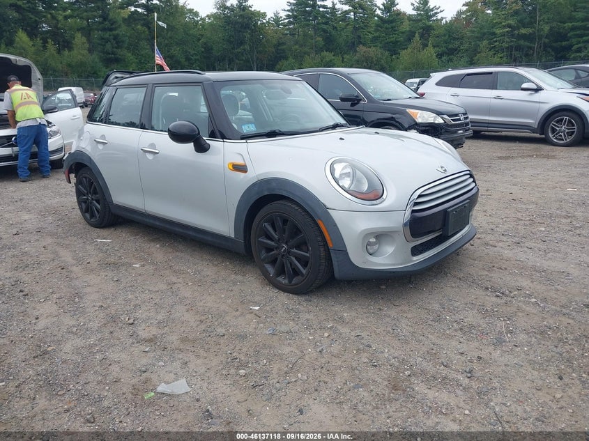 2015 MINI HARDTOP COOPER | WMWXS5C59F2C63355 | UPCARS