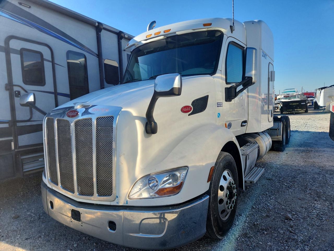 2018 PETERBILT ALL OTHER SEMI TRUCK | 1XPBDP9X4JD474046 | UPCARS