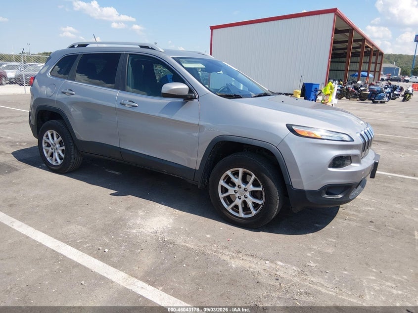 2015 JEEP CHEROKEE LATITUDE | 1C4PJMCB8FW558703 | UPCARS