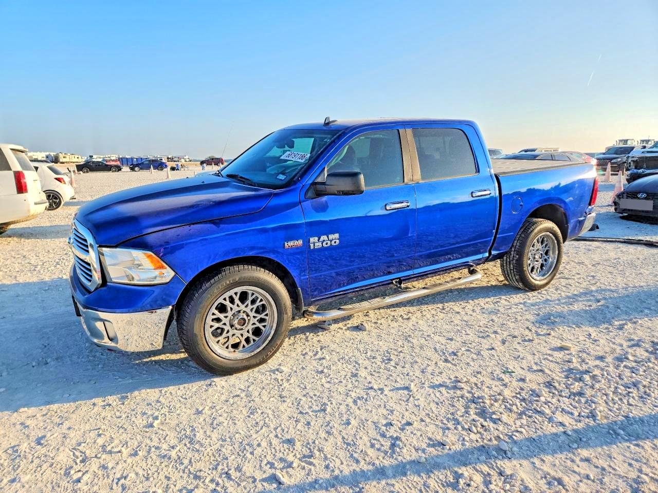 2016 RAM 1500 SLT | 3C6RR7LT1GG352996 | UPCARS
