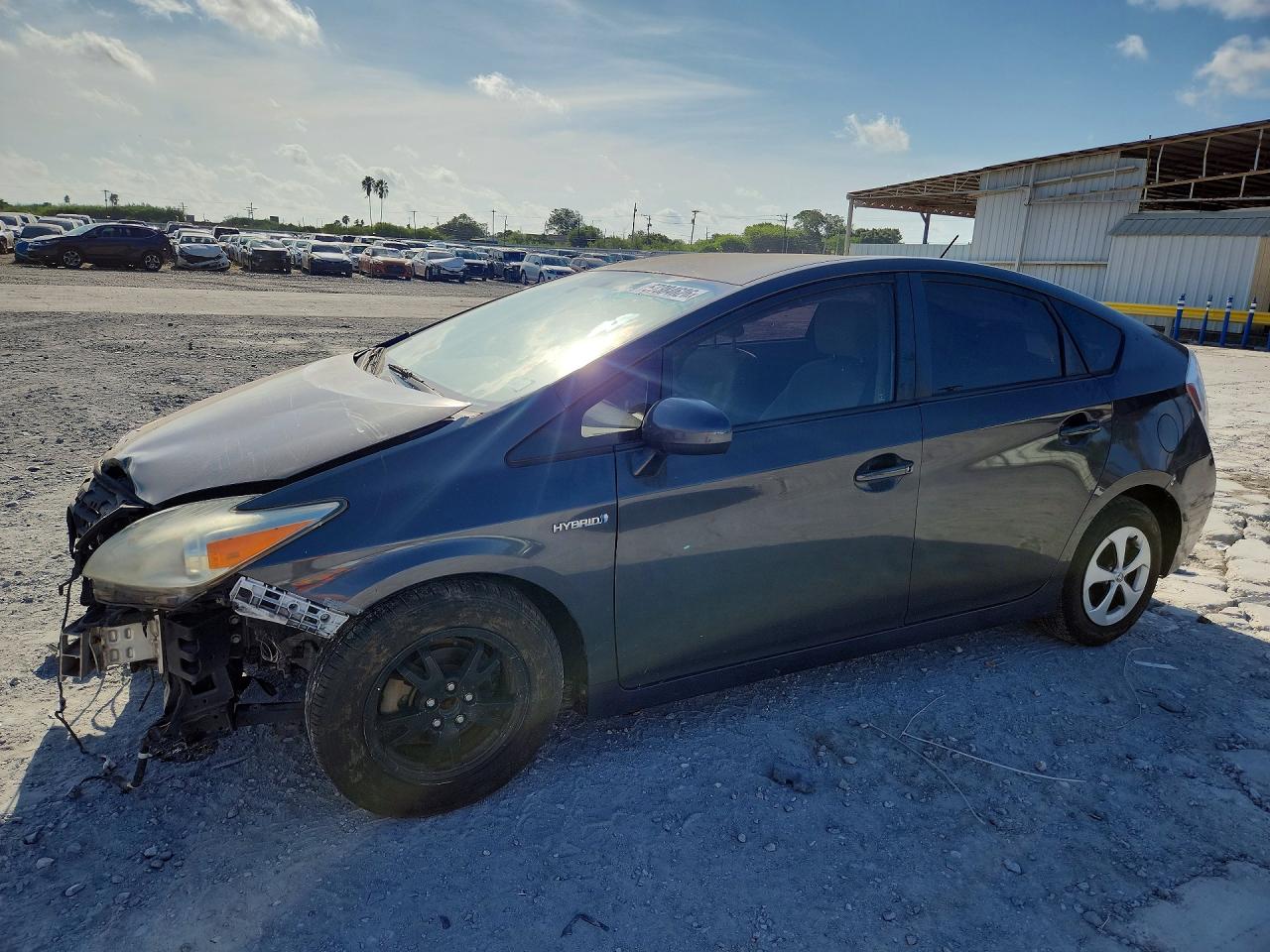 2014 TOYOTA PRIUS THREE | JTDKN3DU8E0388398 | UPCARS
