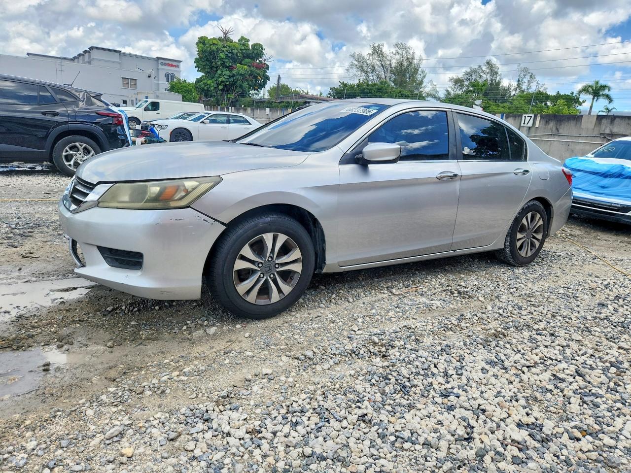 2013 HONDA ACCORD LX | 1HGCR2F33DA122482 | UPCARS