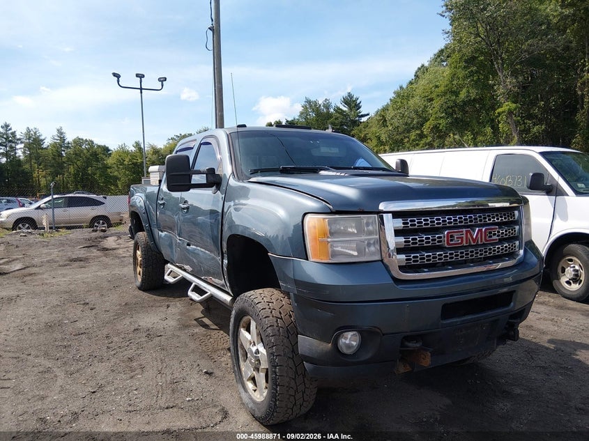 2013 GMC SIERRA 2500HD SLT | 1GT121E89DF143681 | UPCARS