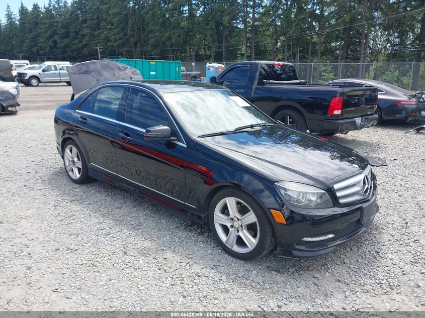 2011 MERCEDES-BENZ C 300 SPORT | WDDGF5EB4BR159421 | UPCARS