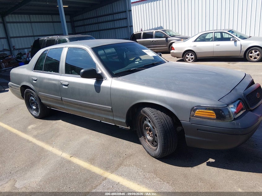 2011 FORD CROWN VICTORIA POLICE INTERCEPTOR | 2FABP7BV1BX101810 | UPCARS