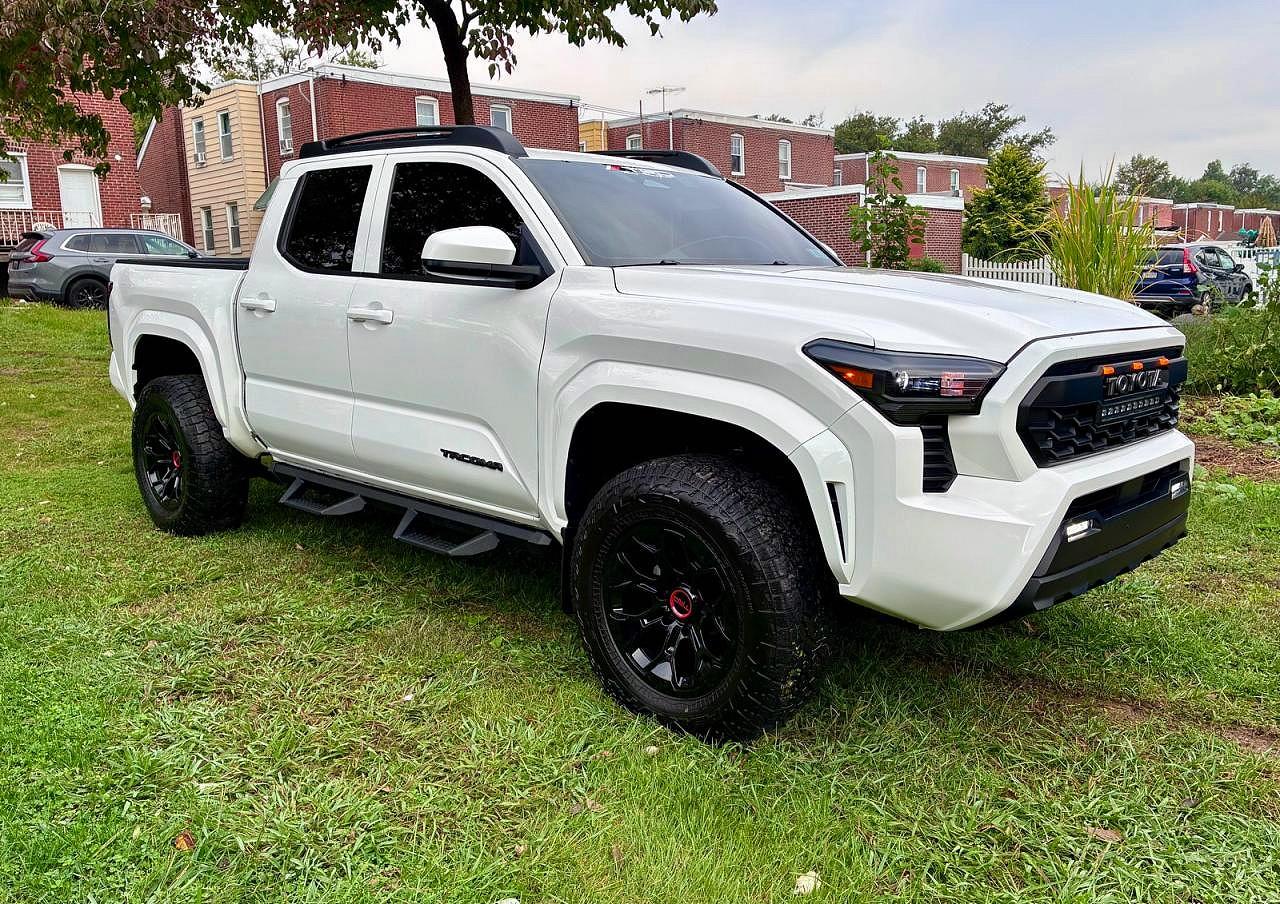 2024 TOYOTA TACOMA SR | 3TYKD5HN2RT000154 | UPCARS