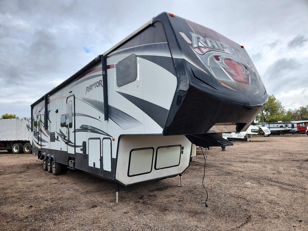 2015 KEYSTONE RAPTOR CAMPER | 4YDF36534FR801040 | UPCARS