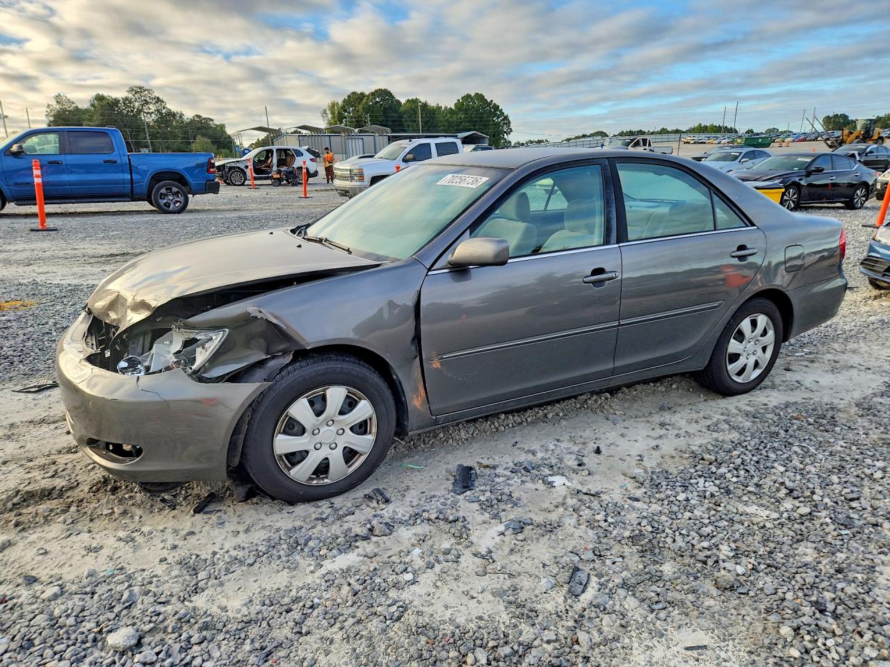 2004 TOYOTA CAMRY XLE | 4T1BE30K84U793717 | UPCARS