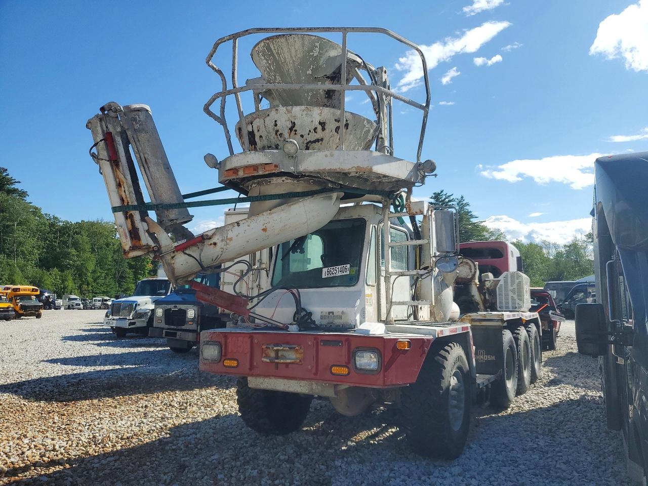 2016 OSHKOSH MOTOR TRUCK CO. ALL OTHER OSHKOSH READY MIX TRUCK | 10TAFLGF5GS775032 | UPCARS