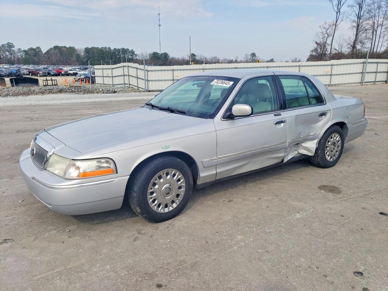2003 MERCURY GRMARQUIS GS | 2MEFM74W13X652636 | UPCARS
