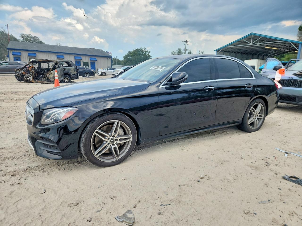 2018 MERCEDES-BENZ E-CLASS 300 | WDDZF4JB2JA296802 | UPCARS