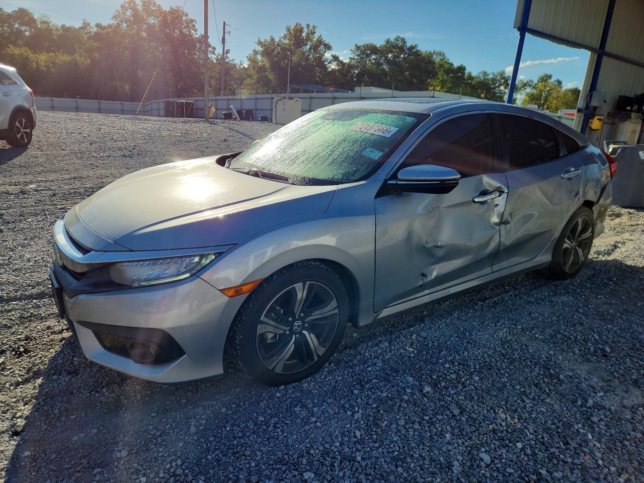 2018 HONDA CIVIC TOURING | JHMFC1F96JX021360 | UPCARS