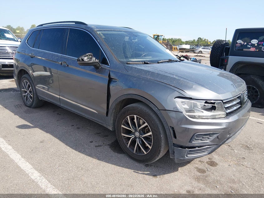 2018 VOLKSWAGEN TIGUAN 2.0T SE/2.0T SEL | 3VV3B7AX1JM209565 | UPCARS