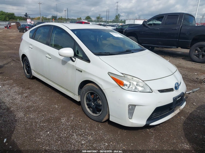 2014 TOYOTA PRIUS TWO | JTDKN3DU6E1797333 | UPCARS