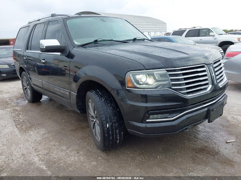 2015 LINCOLN NAVIGATOR | 5LMJJ2HT0FEJ09431 | UPCARS