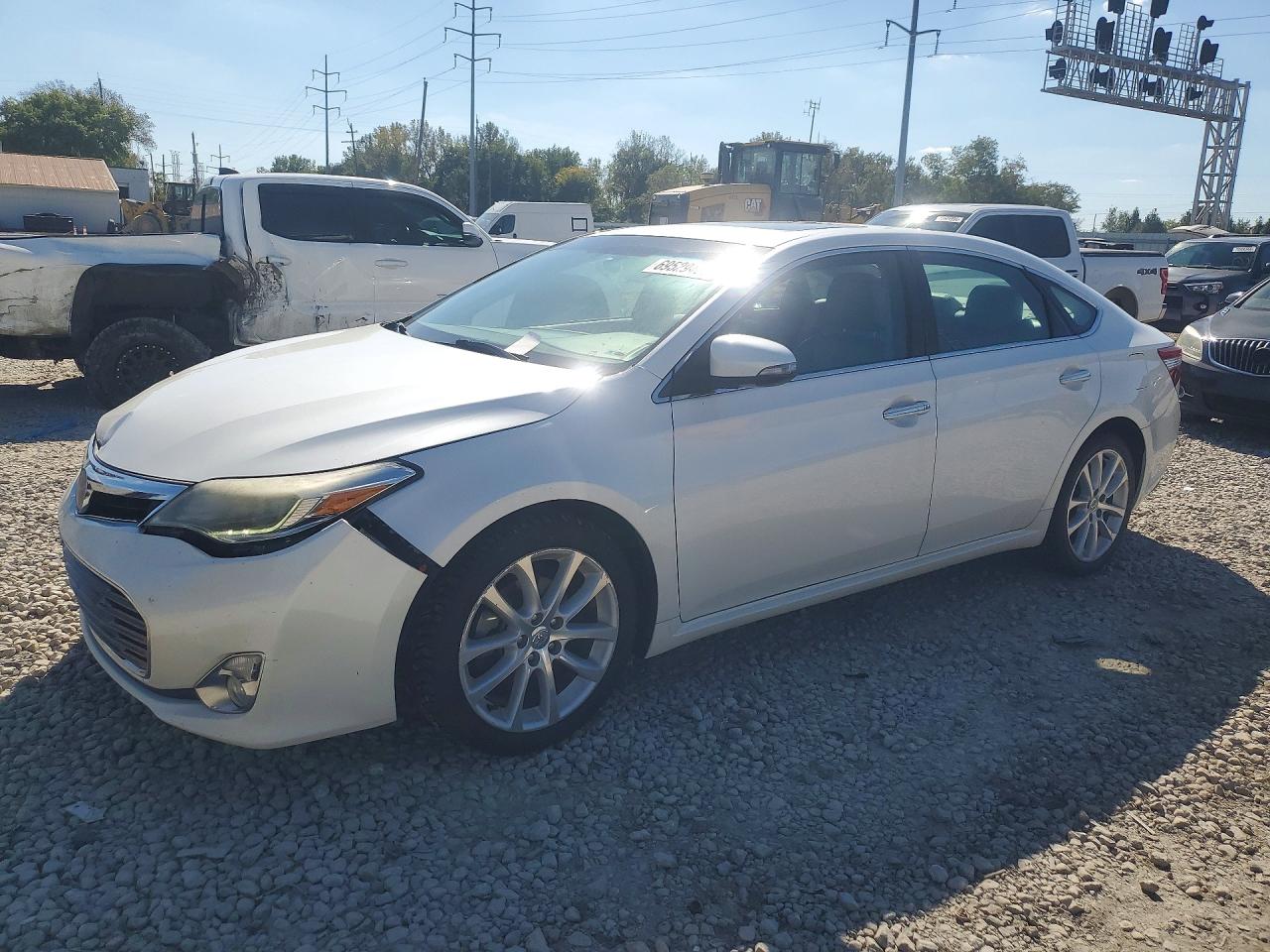 2015 TOYOTA AVALON LIMITED | 4T1BK1EB6FU137900 | UPCARS