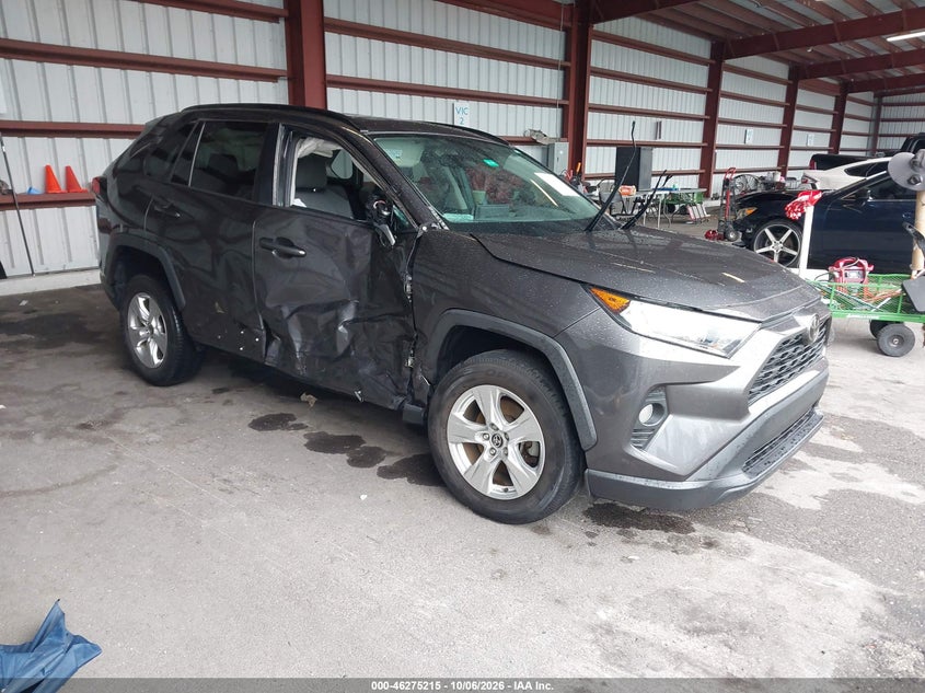 2021 TOYOTA RAV4 XLE | 2T3W1RFV4MC156172 | UPCARS