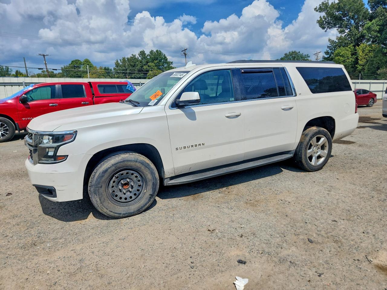 2016 CHEVROLET SUBURBAN C1500 LT | 1GNSCHKC4GR139972 | UPCARS