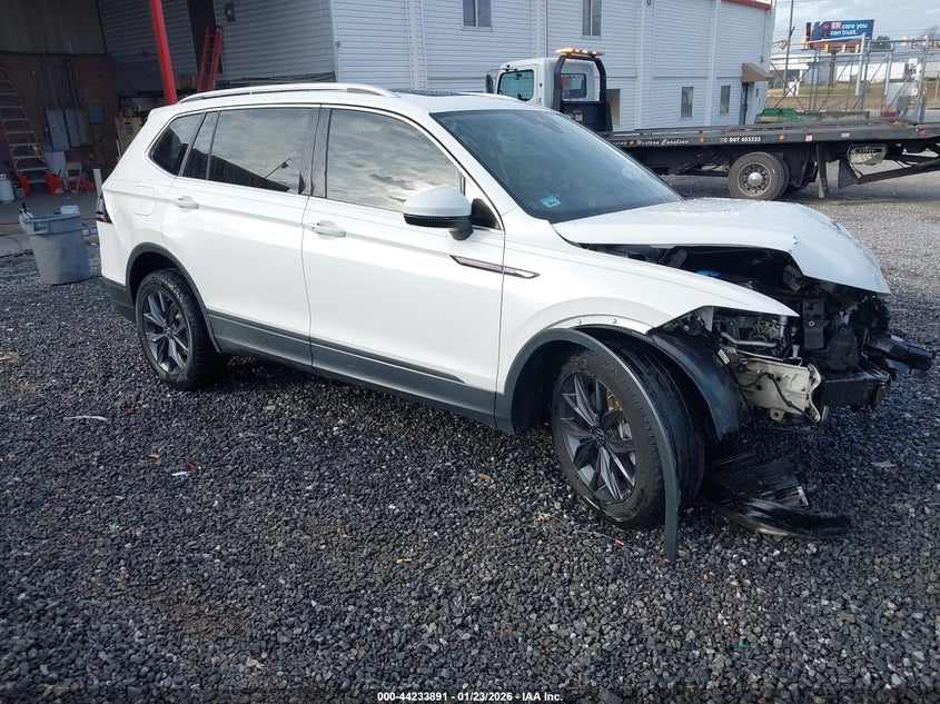 2023 VOLKSWAGEN TIGUAN 2.0T SE | 3VVNB7AXXPM020091 | UPCARS