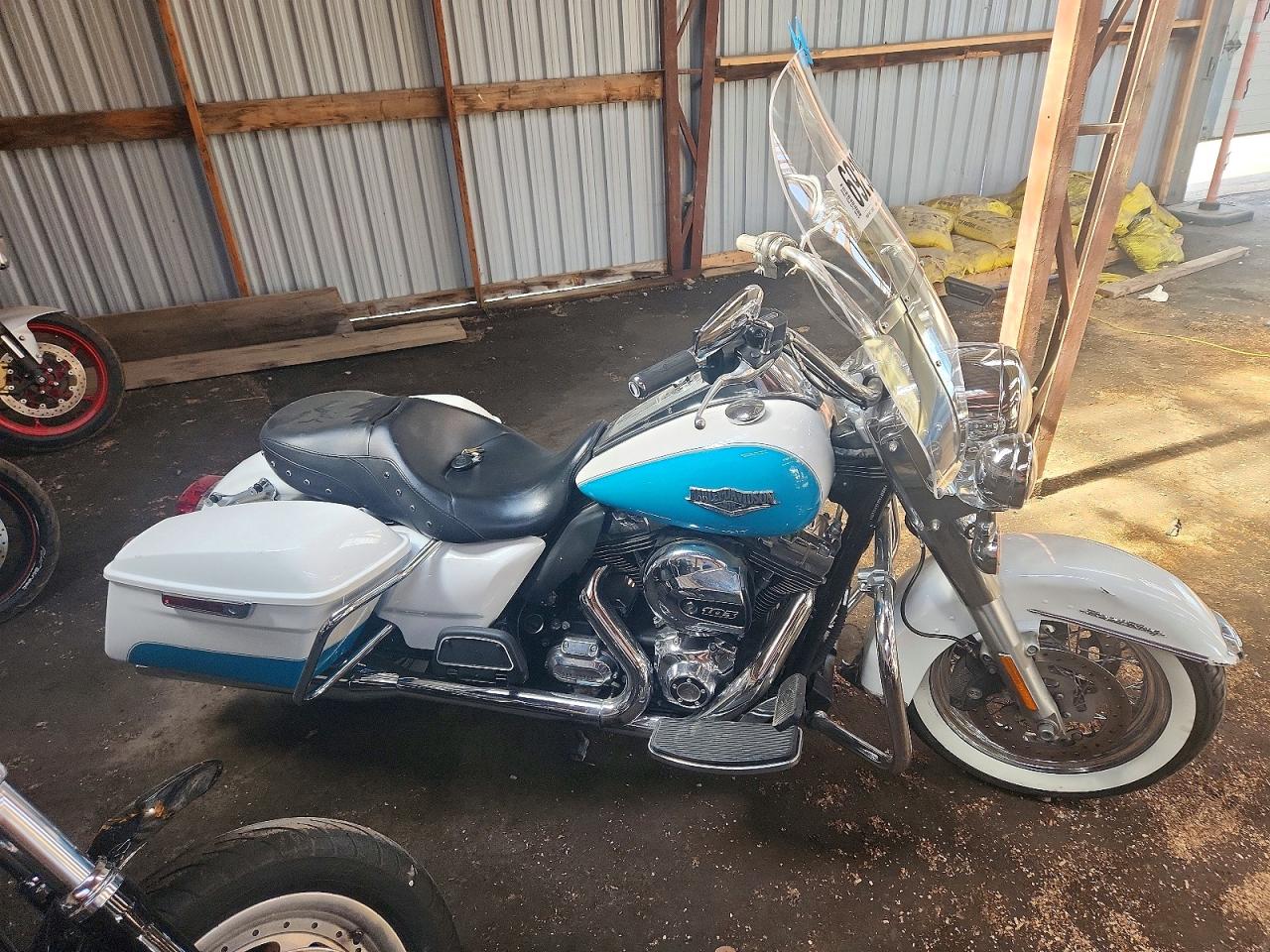 2016 HARLEY-DAVIDSON FL ROAD KING | 5HD1FBMA8GB652002 | UPCARS