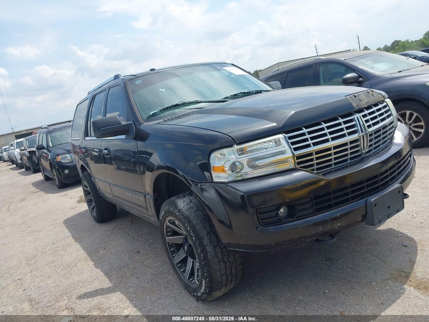 2013 LINCOLN NAVIGATOR | 5LMJJ2H51DEL09586 | UPCARS
