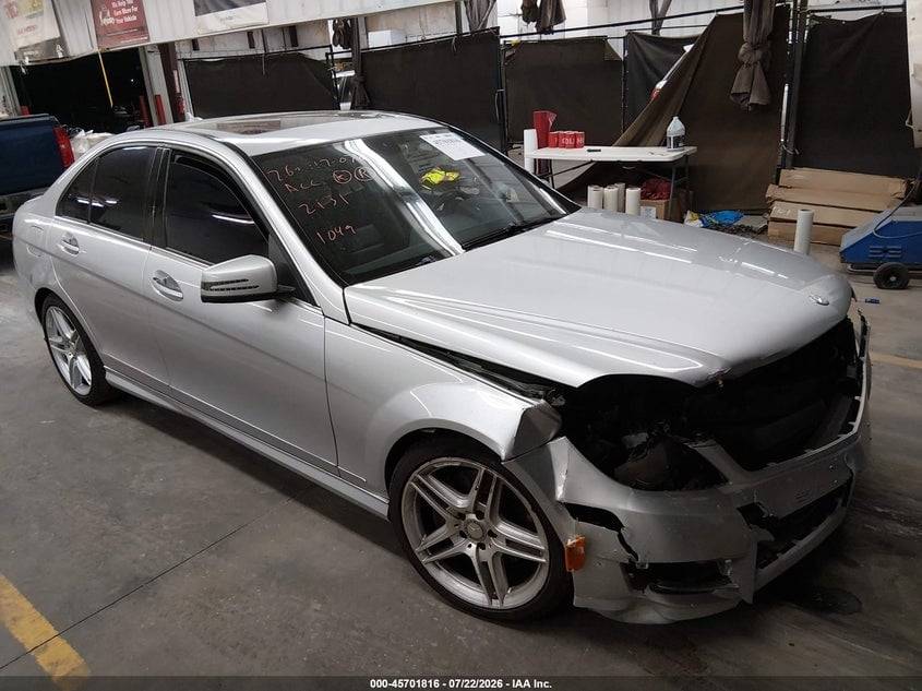 2013 MERCEDES-BENZ C 300 SPORT 4MATIC | WDDGF8AB7DG082131 | UPCARS
