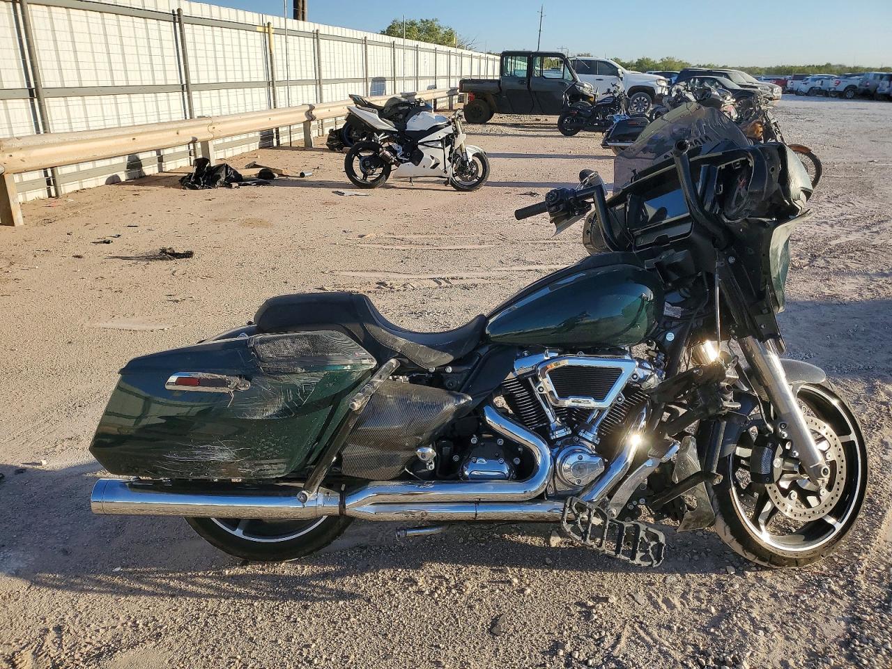 2024 HARLEY-DAVIDSON FL | 1HD1KB719RB646789 | UPCARS