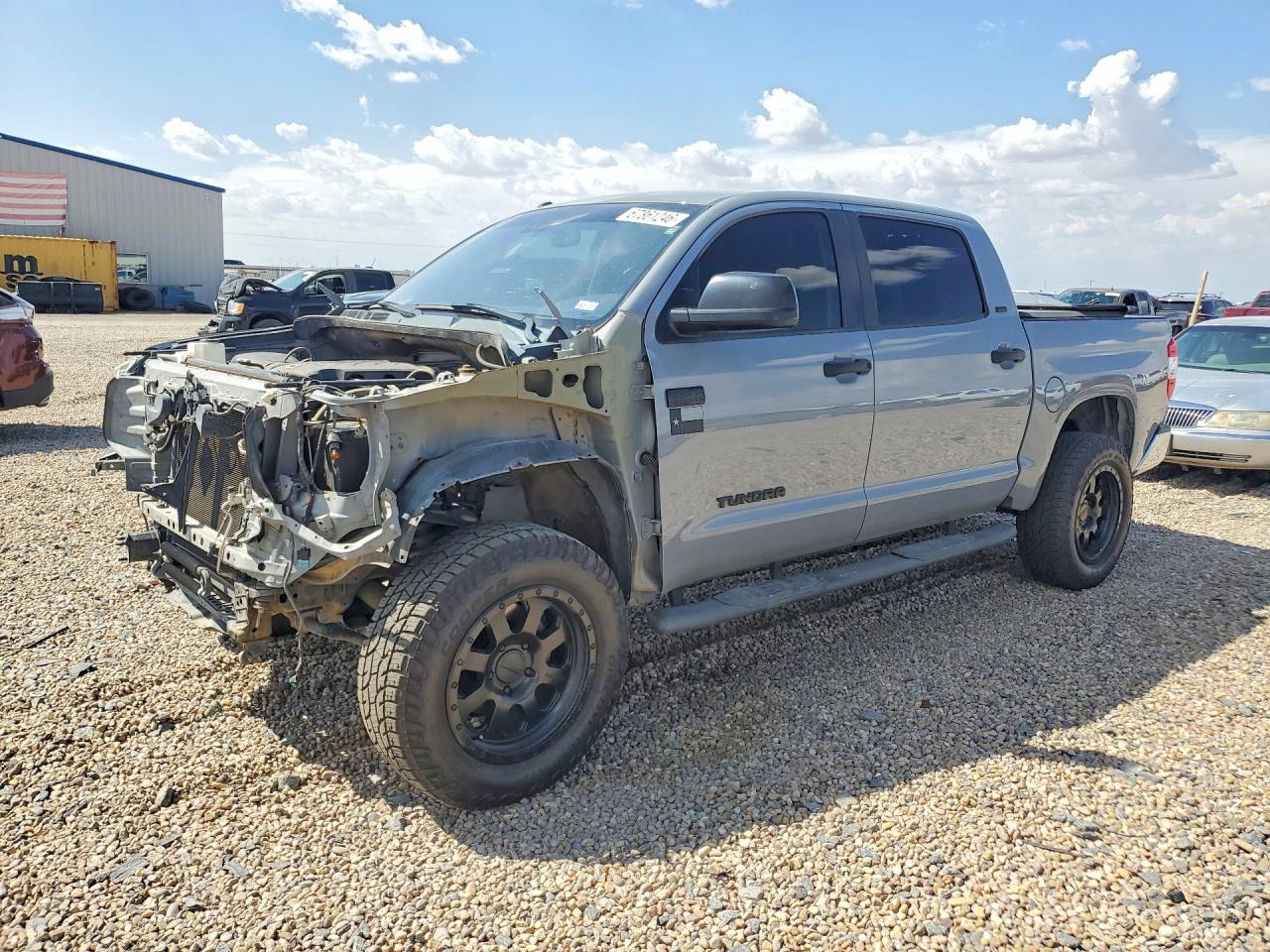 2018 TOYOTA TUNDRA CREWMAX SR5 | 5TFEY5F13JX236520 | UPCARS