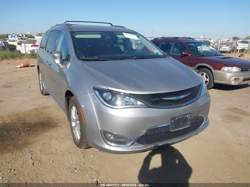 2018 CHRYSLER PACIFICA TOURING L | 2C4RC1BG1JR246240 | UPCARS