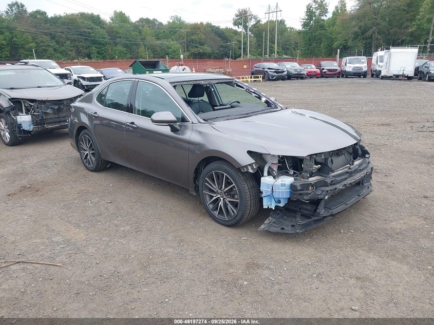 2021 TOYOTA CAMRY XLE | 4T1F11BK3MU025660 | UPCARS