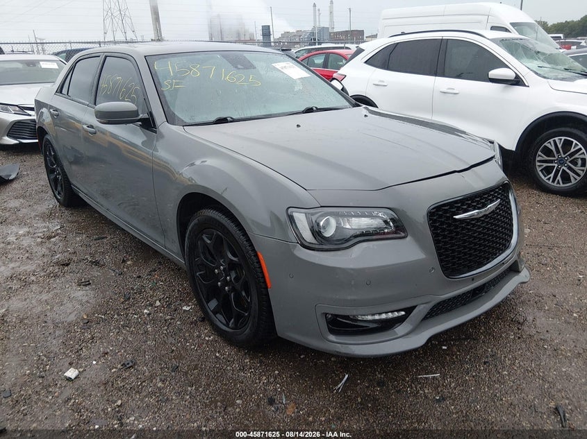 2018 CHRYSLER 300 | 2C3CCAGG6JH223142 | UPCARS
