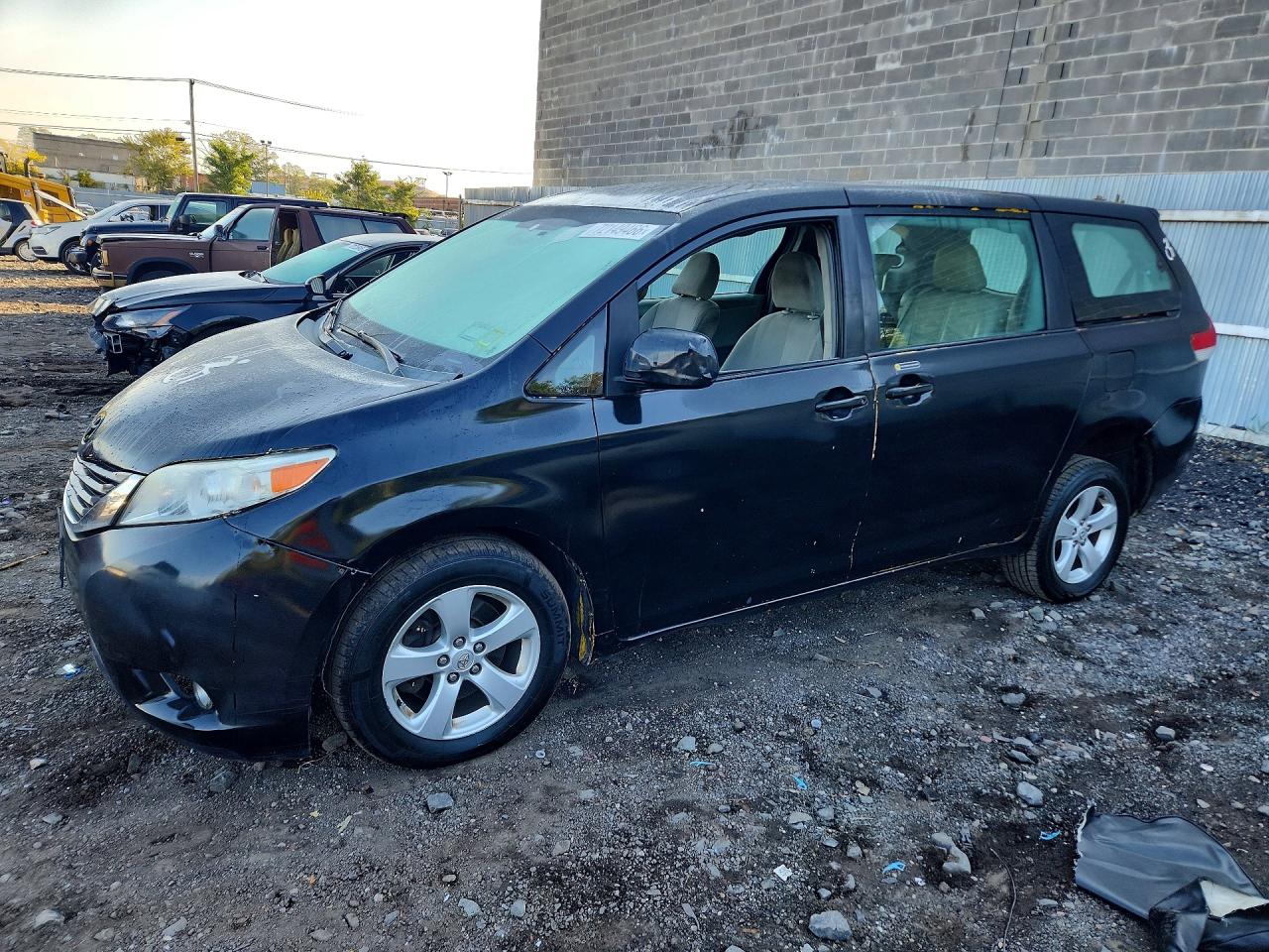 2013 TOYOTA SIENNA L 7-PASSENGER | 5TDZK3DCXDS289771 | UPCARS