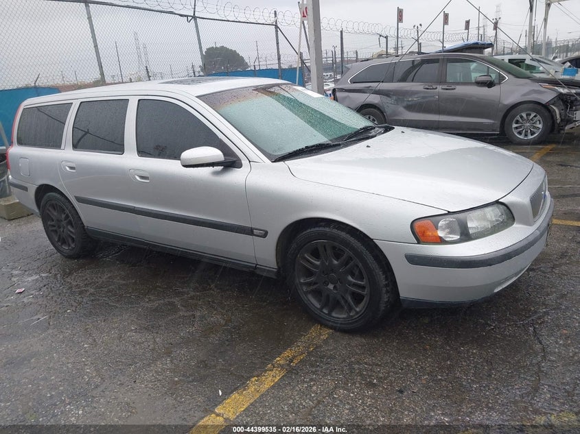 2004 VOLVO V70 2.5T | YV1SW59V542443106 | UPCARS