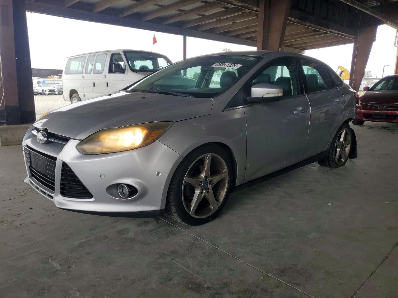2013 FORD FOCUS TITANIUM | 1FADP3J27DL252062 | UPCARS