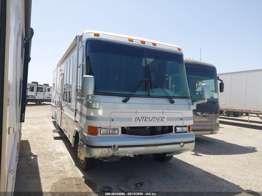 1999 FORD F550 SUPER DUTY STRIPPED CHASS | 3FCNF53S1XJA19051 | UPCARS