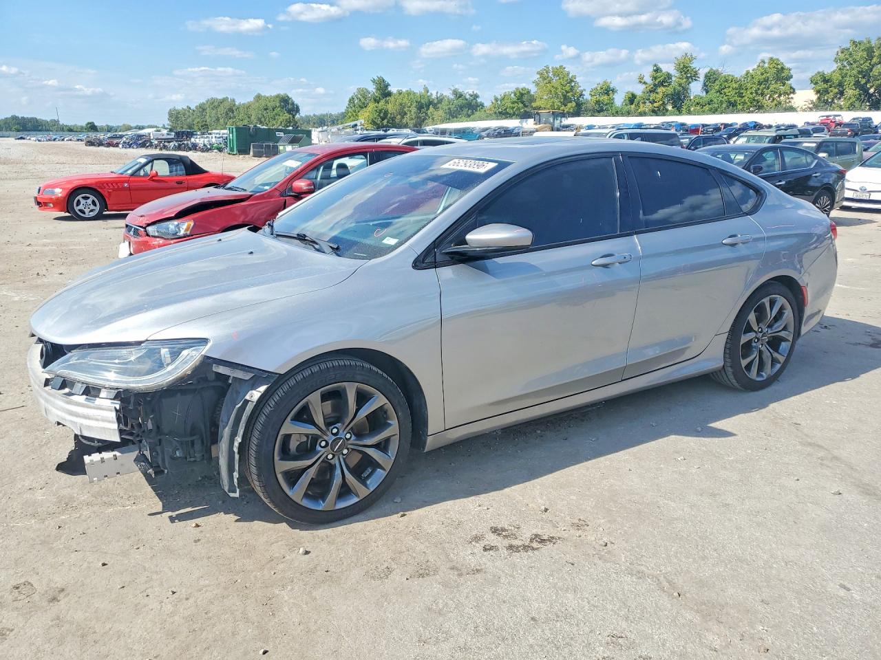 2015 CHRYSLER 200 S | 1C3CCCBG5FN640947 | UPCARS