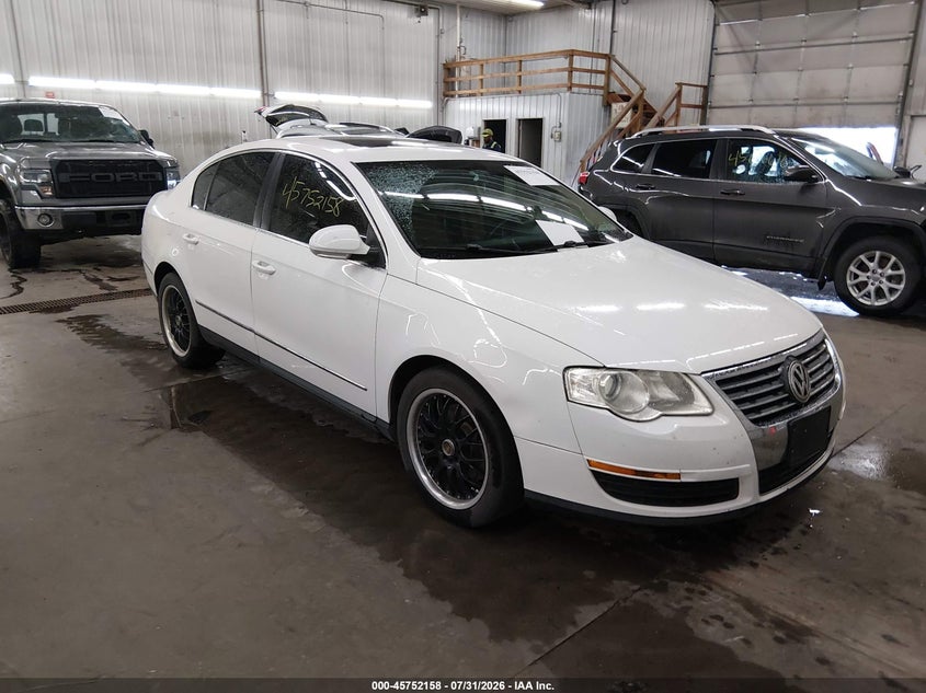 2008 VOLKSWAGEN PASSAT KOMFORT | WVWAK93CX8E077210 | UPCARS
