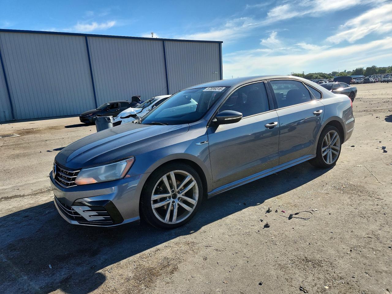 2018 VOLKSWAGEN PASSAT S | 1VWAA7A37JC001761 | UPCARS