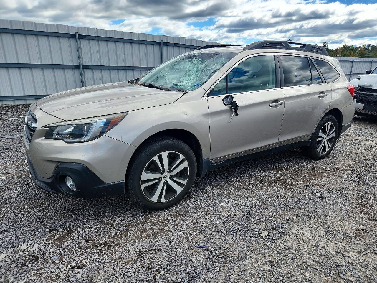 2018 SUBARU OUTBACK 2.5I LIMITED | 4S4BSAKC7J3356439 | UPCARS