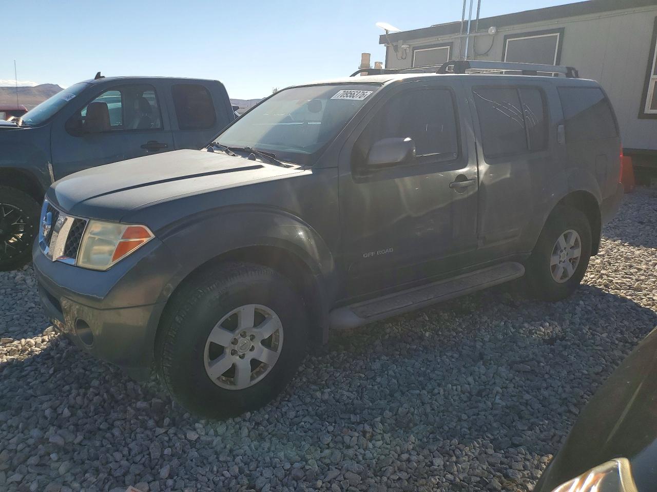 2005 NISSAN PATHFINDER XE | 5N1AR18U75C743439 | UPCARS
