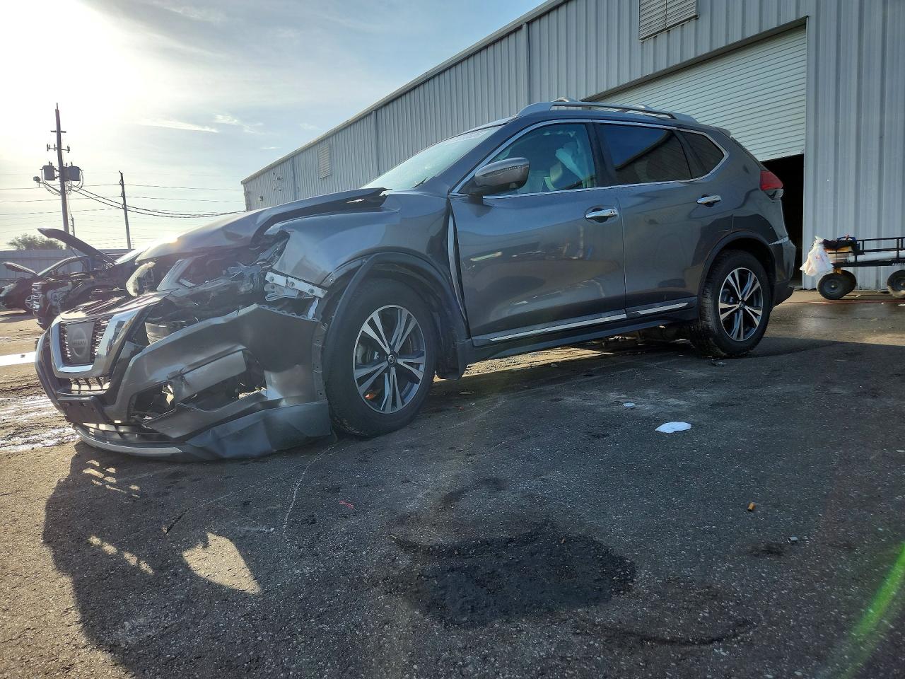 2017 NISSAN ROGUE SL | 5N1AT2MTXHC873417 | UPCARS