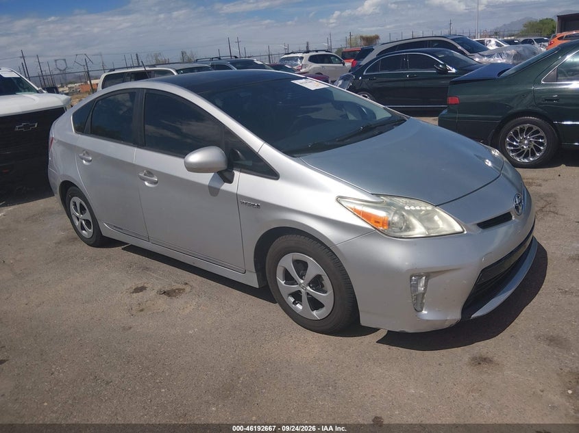 2013 TOYOTA PRIUS FOUR | JTDKN3DU5D5561943 | UPCARS