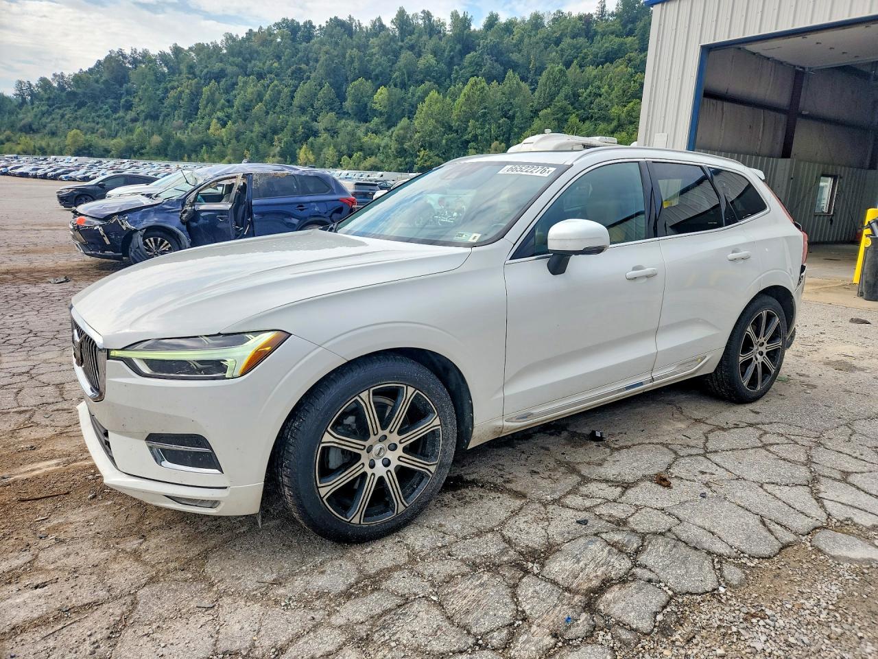 2021 VOLVO XC60 T5 INSCRIPTION | YV4102RL3M1689798 | UPCARS