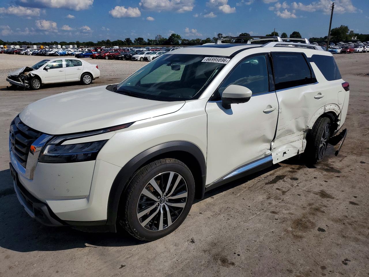 2023 NISSAN PATHFINDER PLATINUM | 5N1DR3DJ1PC246345 | UPCARS